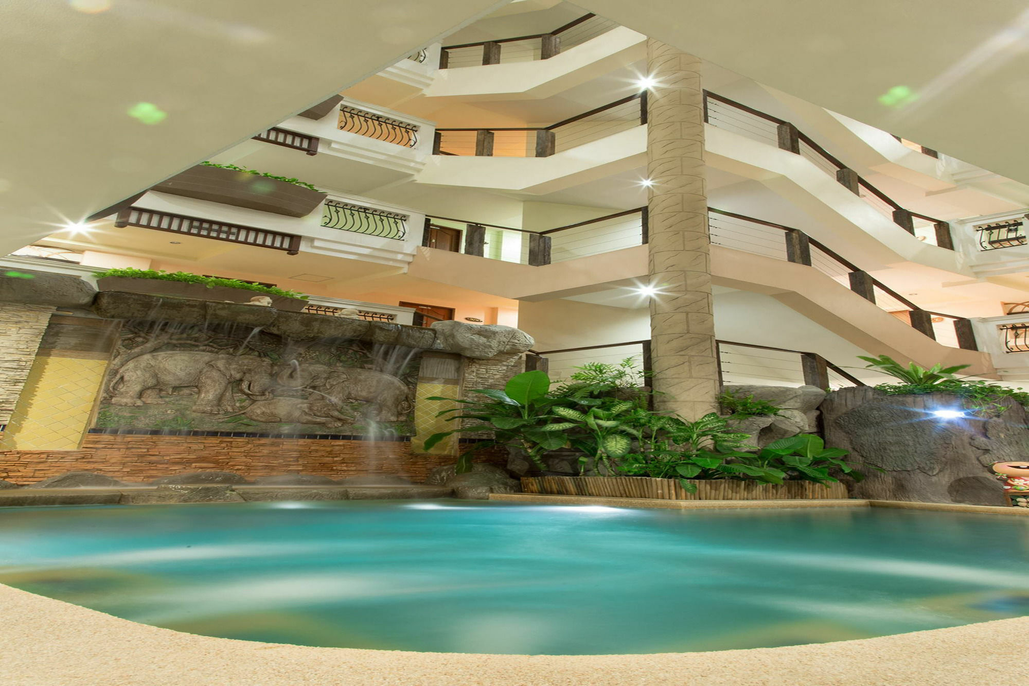 Sa-Bai-Dee Condo Чонбури Экстерьер фото